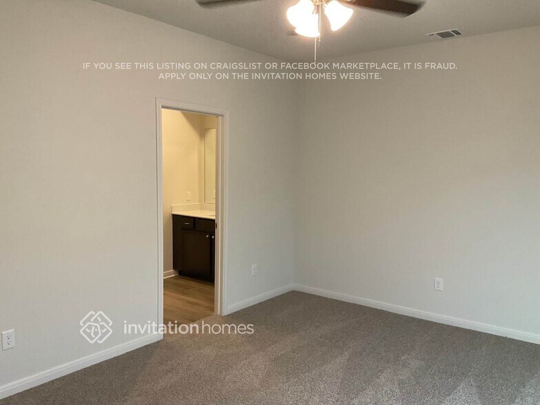 Building Photo - 10025 Pilot Pl