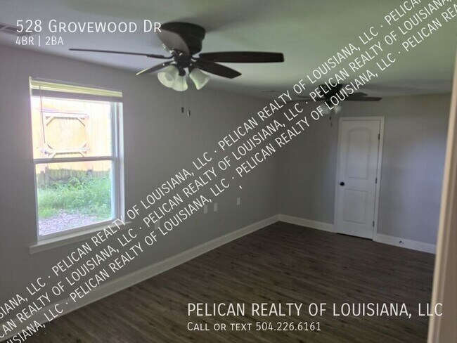 Building Photo - 528 Grovewood Dr