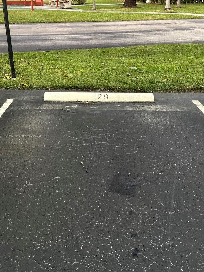 Building Photo - 311 SE 3rd St