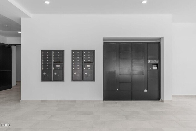 Building Photo - **OFFERING WAIVED APPLICATION FEES & $200 ...