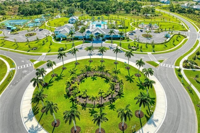 Building Photo - 6629 Fort Pierce Ave