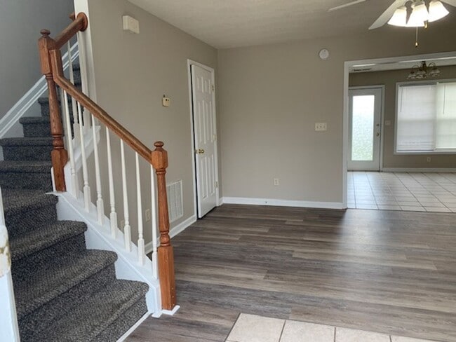 Building Photo - Bradford Cottage Home   Georgetown KY 250808