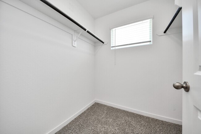 Building Photo - 2138 Olivos St