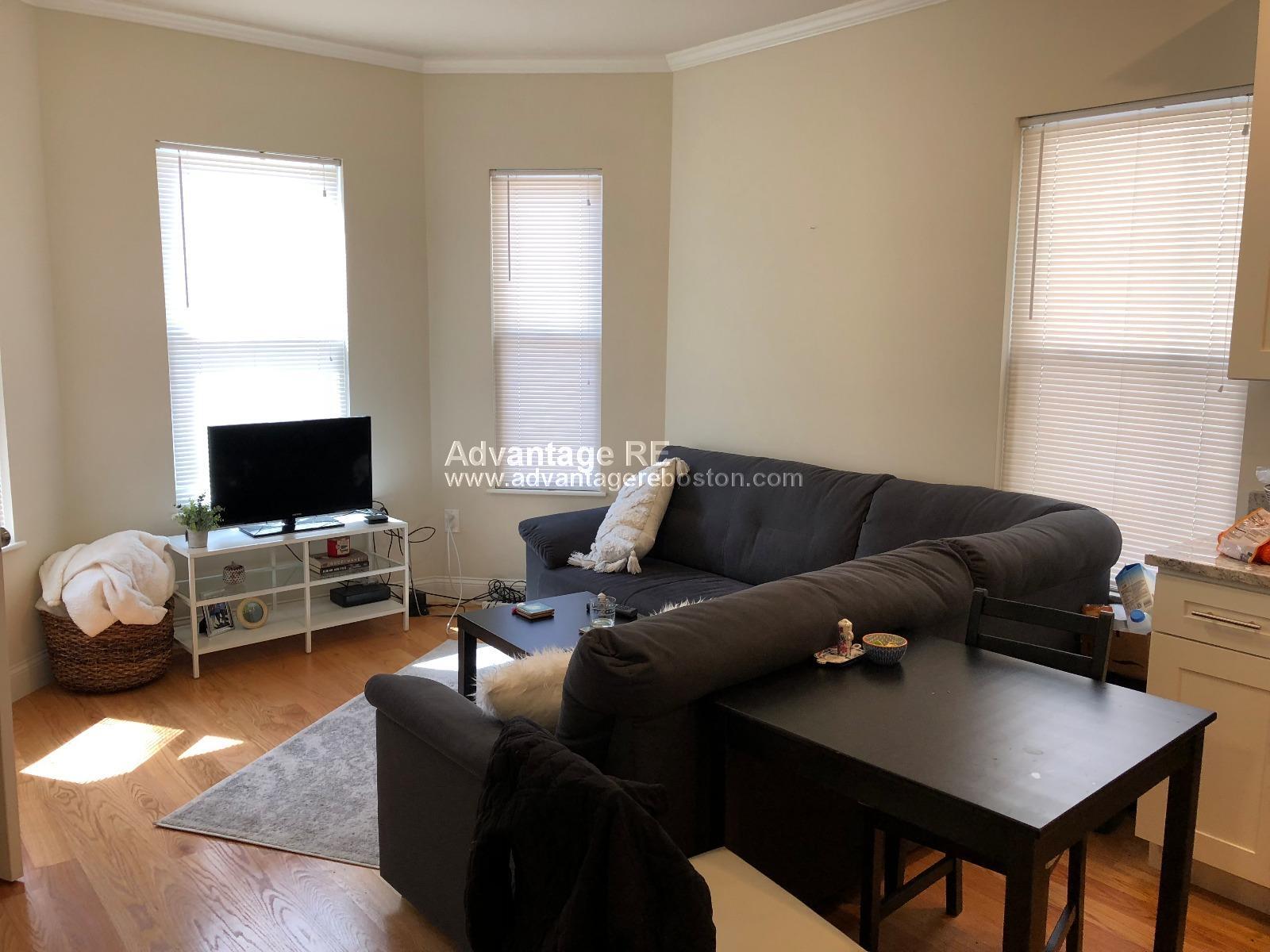 Building Photo - 120 Webster Ave