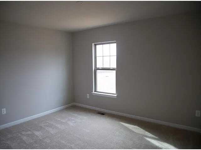 Building Photo - 17905 Woods View Dr