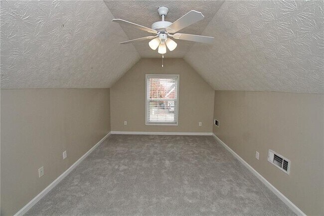 Building Photo - 1490 Creek Pointe Cir