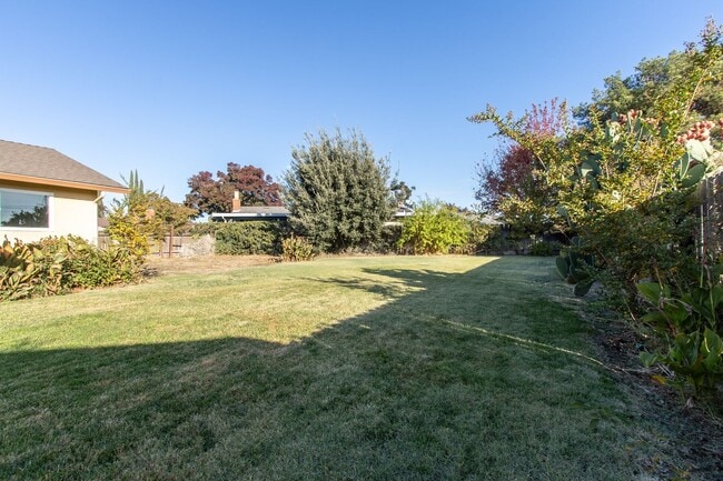 Building Photo - Coming soon! 3 Bedroom 2 bath in Modesto.