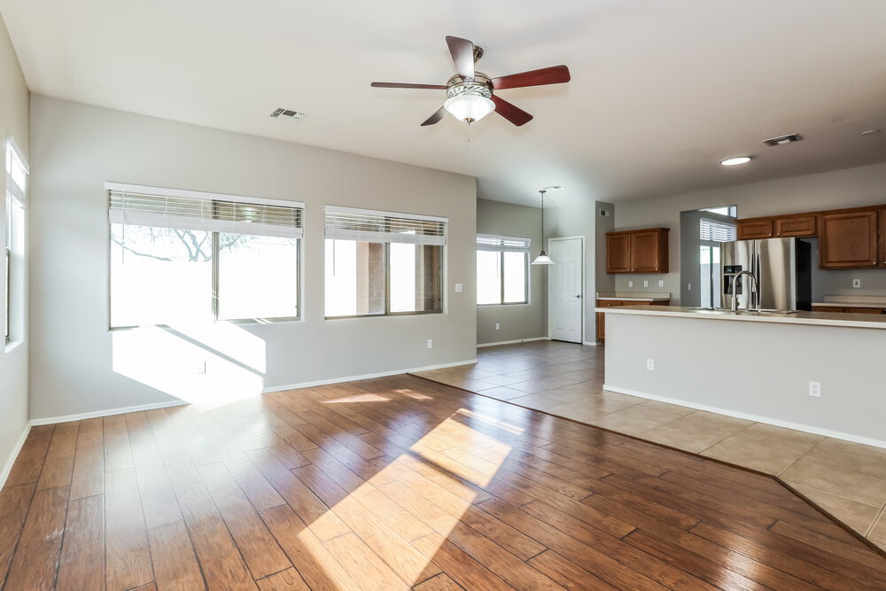 Building Photo - 14436 N 162nd Ln