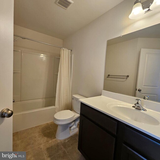 Building Photo - 76 Kramer Ct
