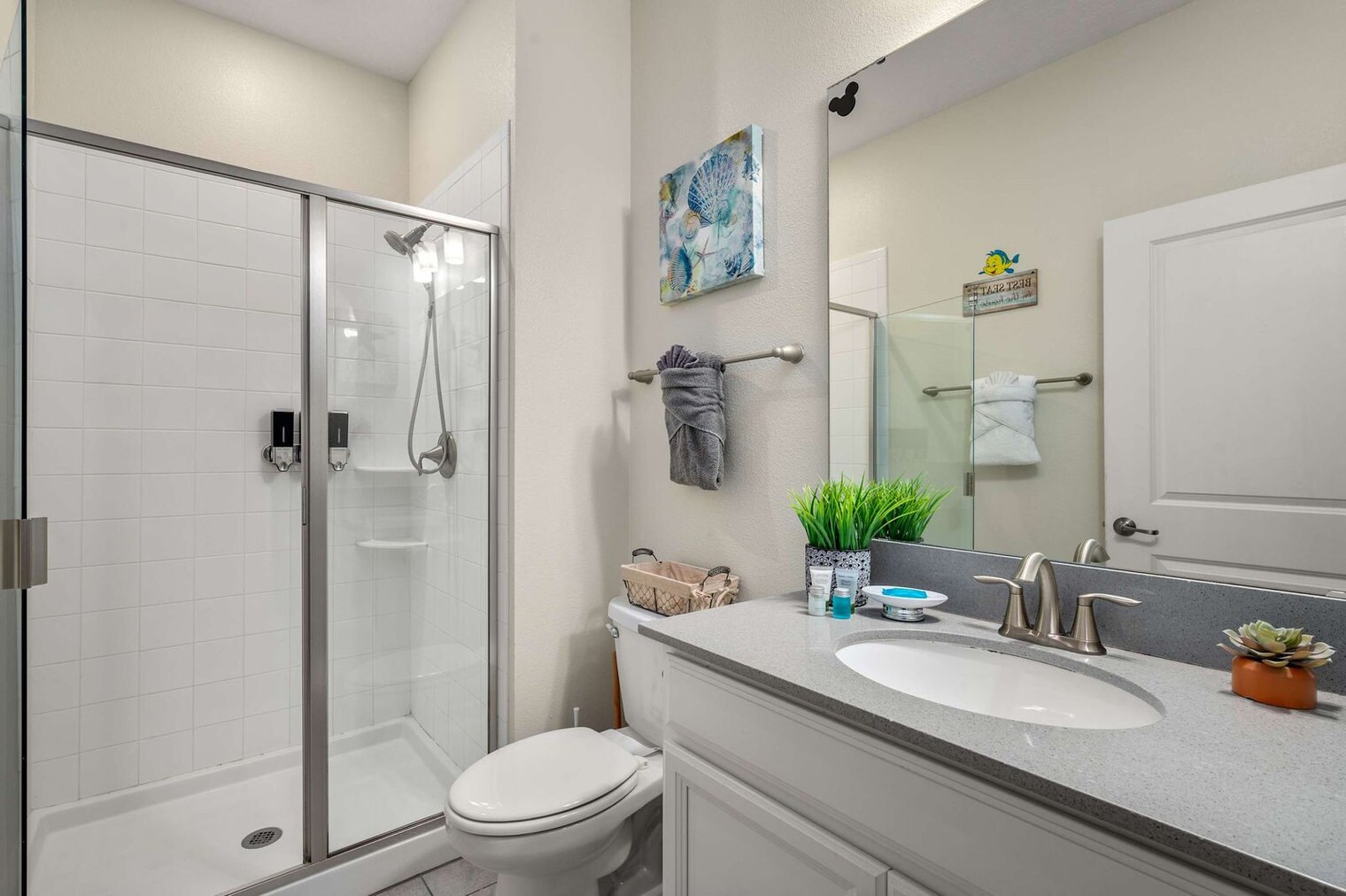 Building Photo - 8988 Stinger Dr