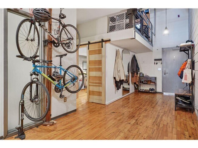 Building Photo - 801 N Washington Ave