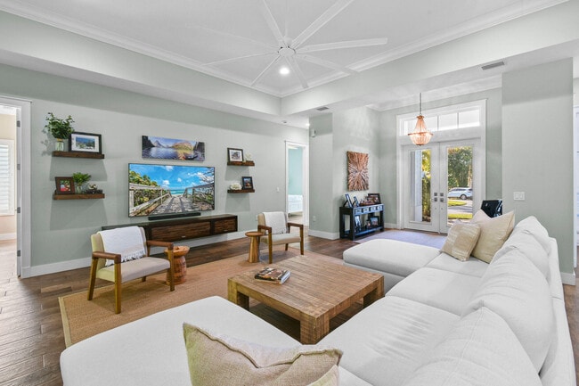 Building Photo - 2532 SE Jason Pl