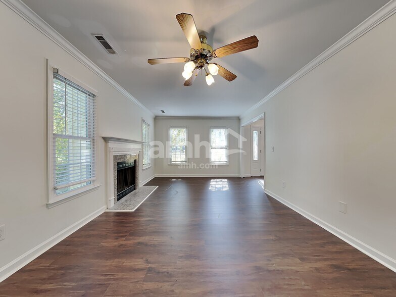 Building Photo - 5512 Westerborne Dr