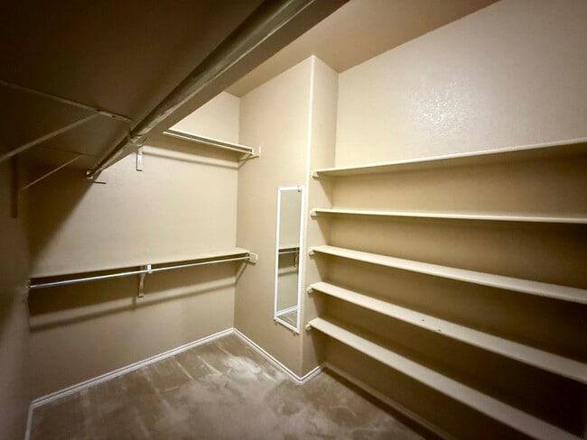 Building Photo - 8018 Grissom Crest