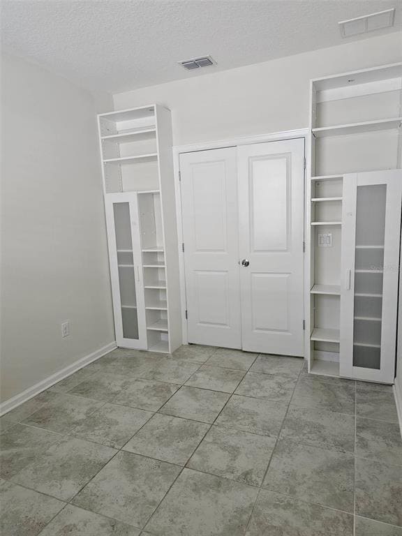Building Photo - 4497 Bluff Oak Loop