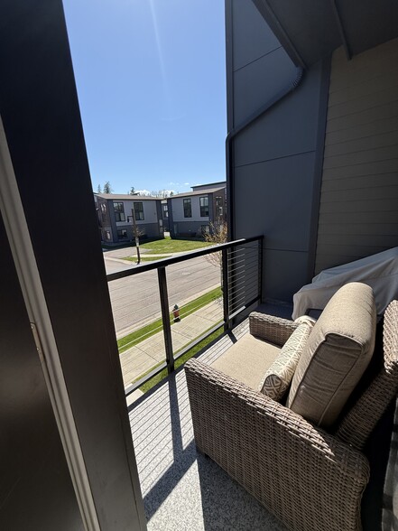 Balcony - 128A Hawthorne Ct