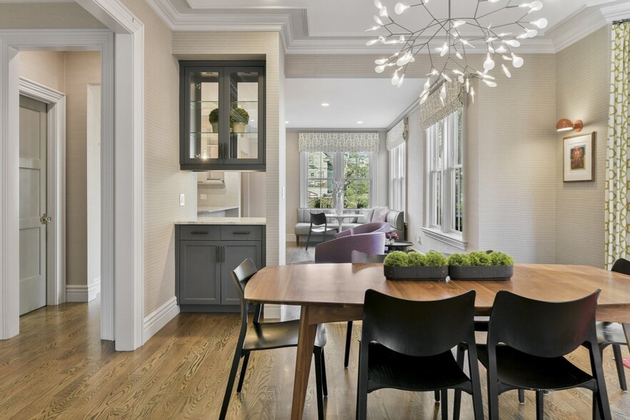 Building Photo - 13 Greenough Ave