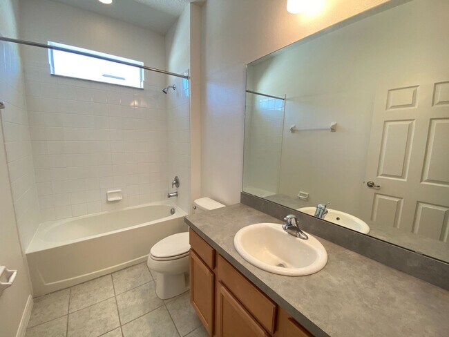 Building Photo - Carlisle Grand-520 Novara Way Davenport, F...