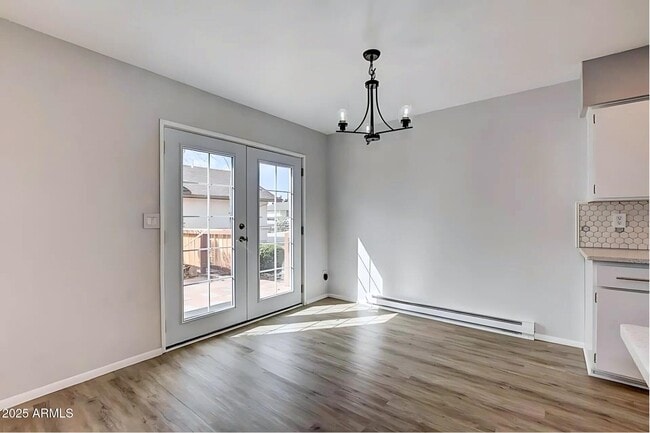 Building Photo - 3547 N Valorie Dr