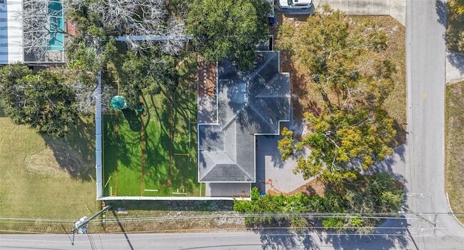 Building Photo - 2302 S Thixton Ct