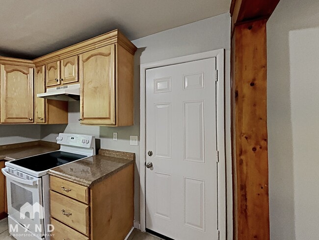 Building Photo - 3945 Camellia Trail