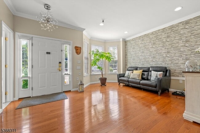 Building Photo - 112 Overhill Dr