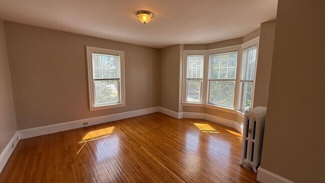 Building Photo - 665 Central Ave