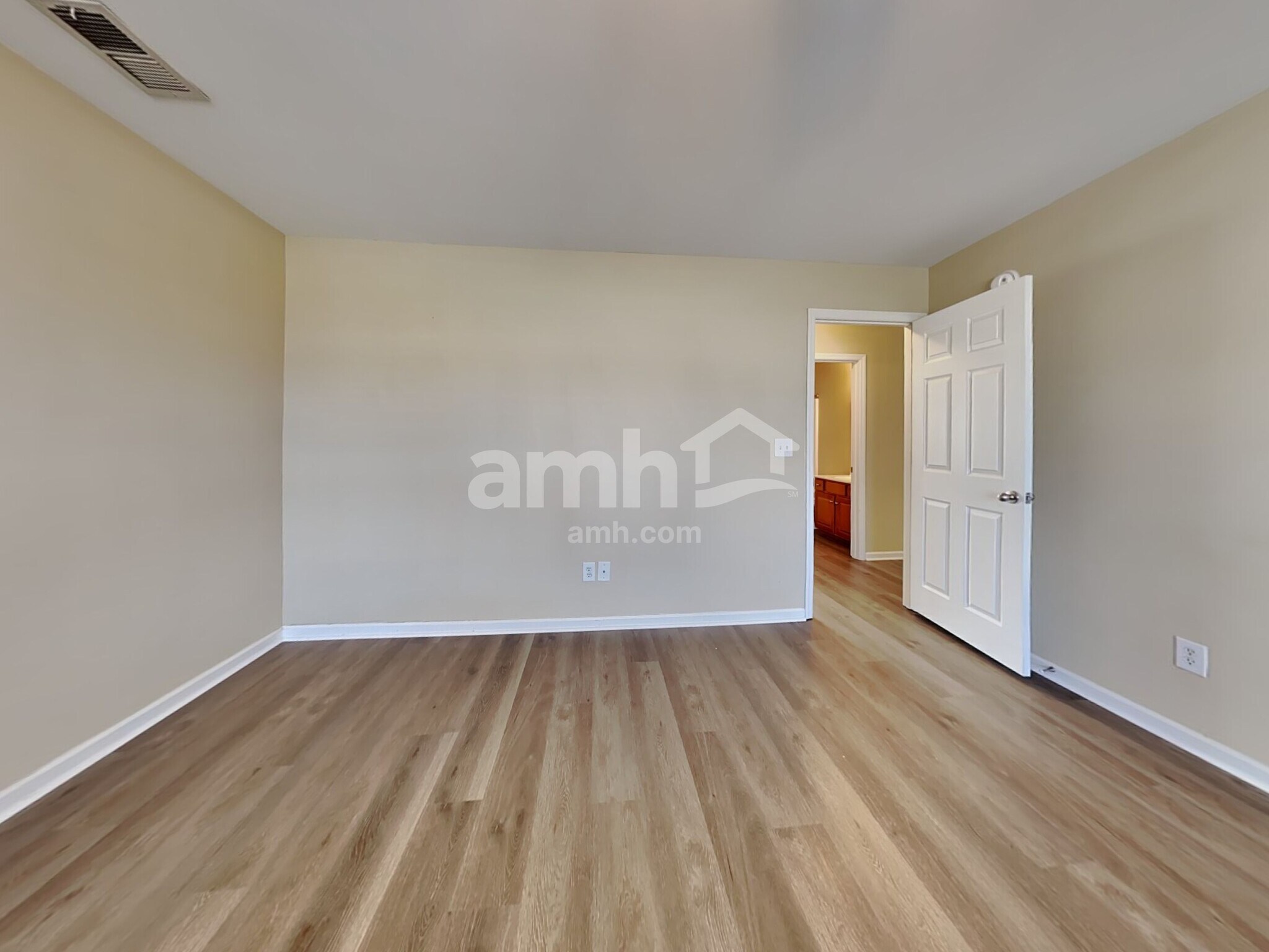 Building Photo - 241 Emerald Isle Dr