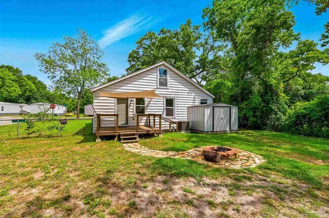 Building Photo - 61 E Ensley St