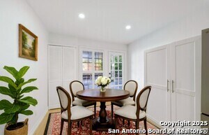 Building Photo - 7815 Broadway St