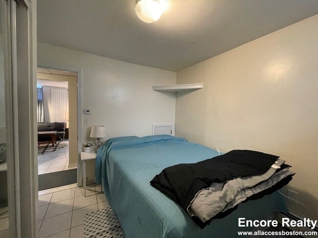 Building Photo - 56 Hobson St