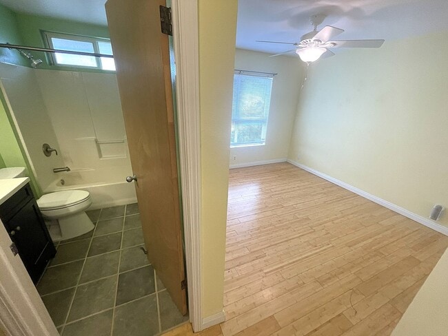 Building Photo - Kahului Ikena Unfurnished  2BR/2BA Unit Available