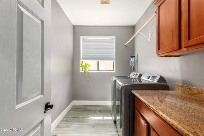 Building Photo - 11430 N 16th St