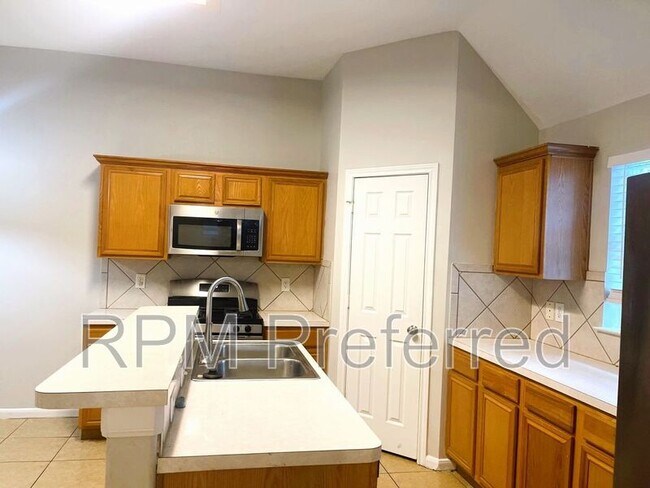 Building Photo - 13542 Forest Gully