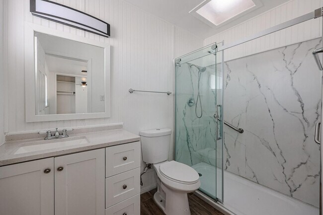 Building Photo - 11417 N Hacienda Dr