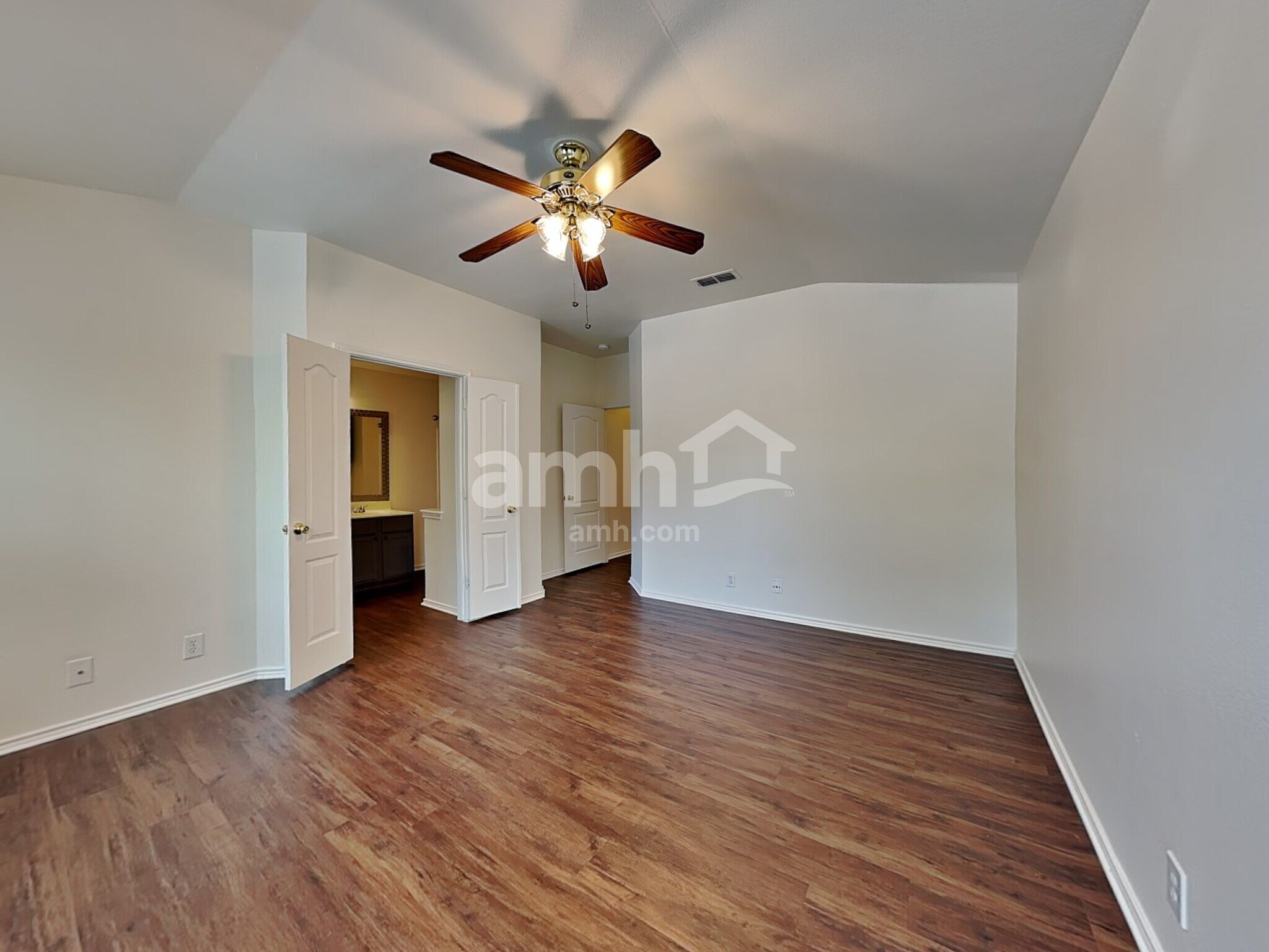 Building Photo - 6702 Sandy Point Dr