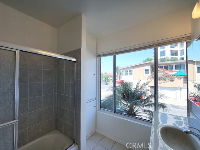 Building Photo - 1250 E Ocean Blvd