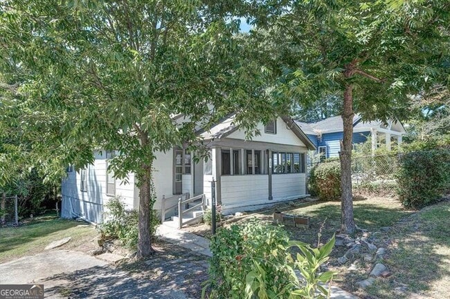 Building Photo - 184 Dahlia Ave NW