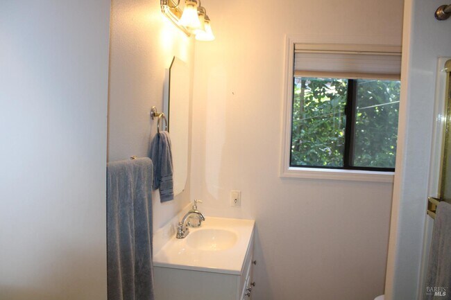Building Photo - 4069 Alta Vista Ave