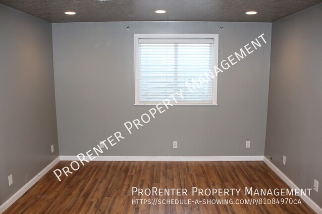 Building Photo - 2898 W 1375 N