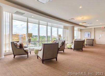 Building Photo - 1 Broad St