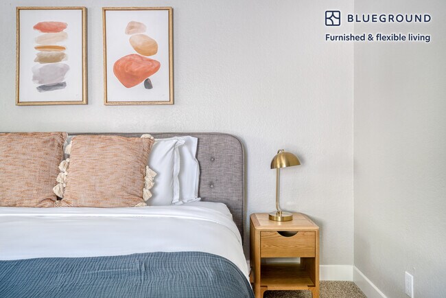 Building Photo - 932 Willowleaf Dr