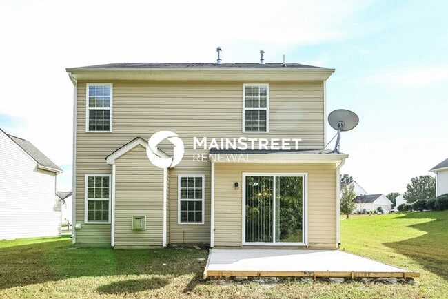 Building Photo - 3 Bedroom Pet-Friendly Home in Greensboro, NC with Main Street Renewal
