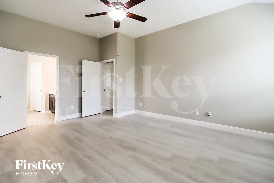 Building Photo - 30807 Gardenia Trace Dr