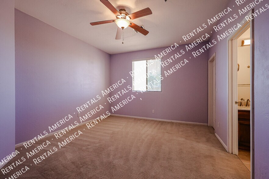 Building Photo - 14759 N 98th St