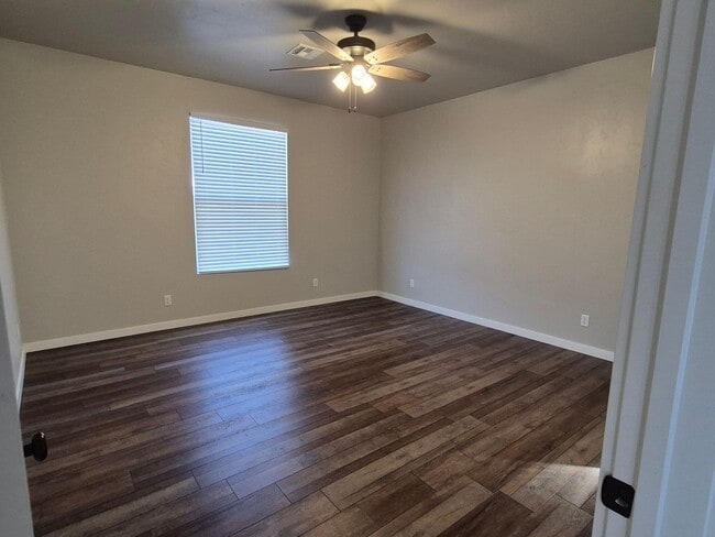 Building Photo - 1245 La Sienna