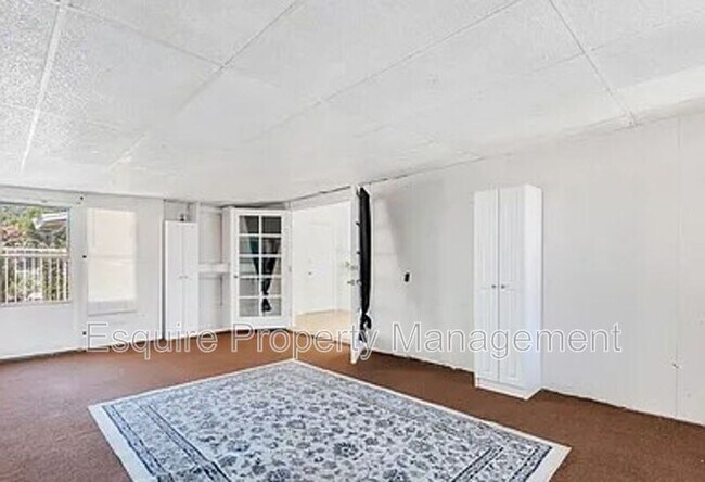 Building Photo - 906 Granby Ave