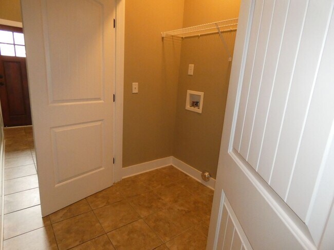 Building Photo - Home for rent in River Pointe!!