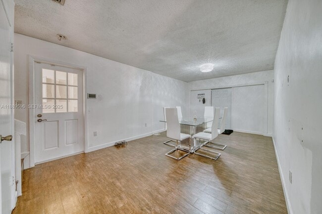 Building Photo - 10000 SW 147th Ct