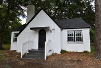 Building Photo - 4136 Sunset Ave